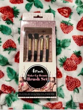 4-Pack Makeup Beauty Brush Set - Black & Gold